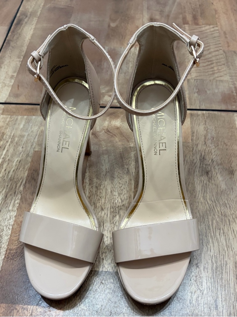 Michael Shannon Sz 7.5
Open Toe Strappy Heel beige Taupe Nude 4
1/3" Heel Height